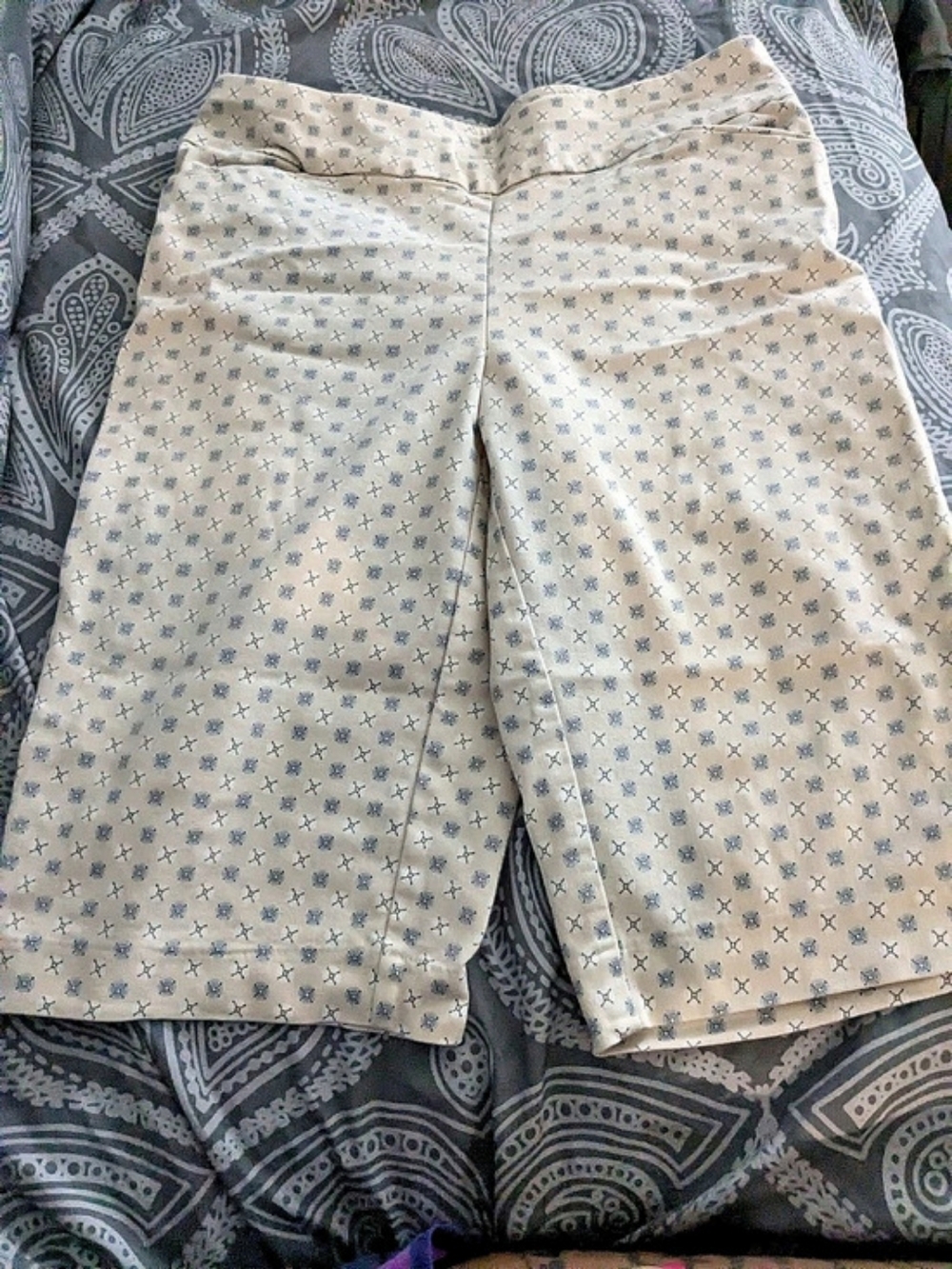 The Effortless Barrow Printed Bermuda Shorts Size 8